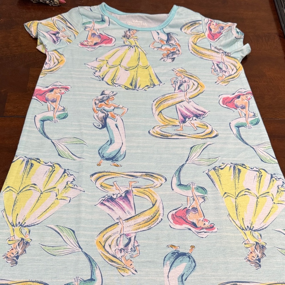 Disney Kids Nightgown - Light Blue with Princess Print 💚🖤